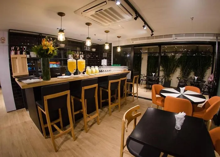 Flat 4 Estrelas Prox Av Paulista, Hc, Convencoes Reboucas, Metro, Bares Nos Jardins